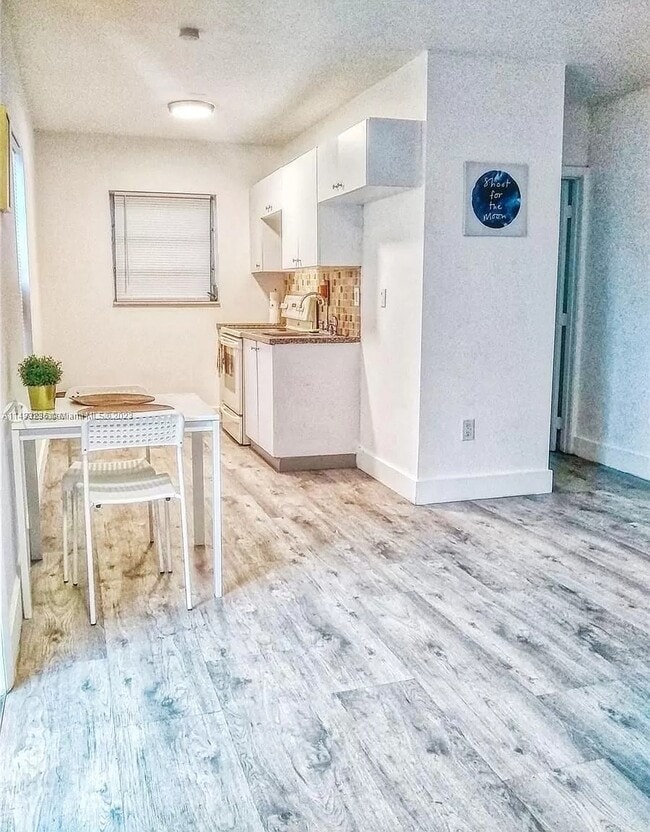 142 NE 56th St
