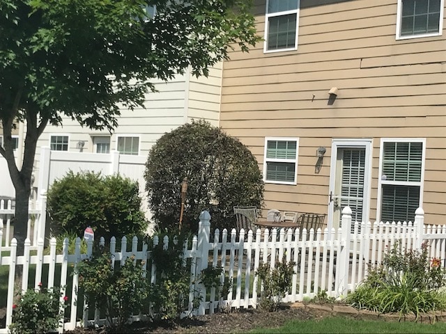 Photo - 6490 Whitebeam Trl