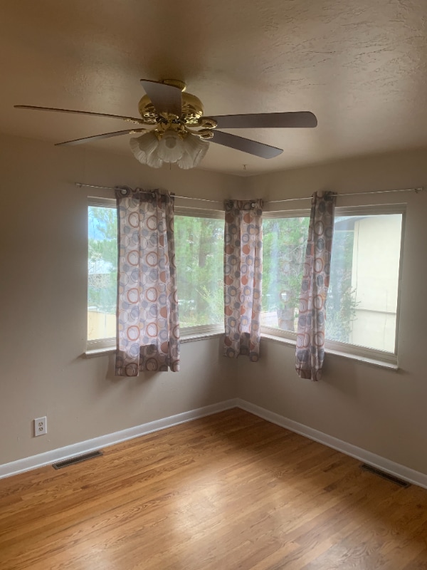 Photo - 1431 Acacia Dr