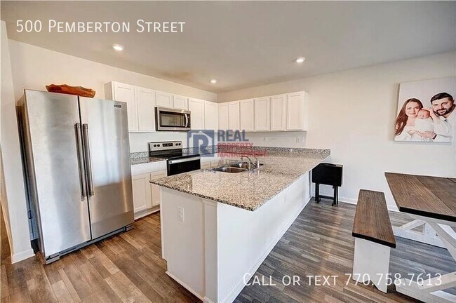 Photo - 500 Pemberton St