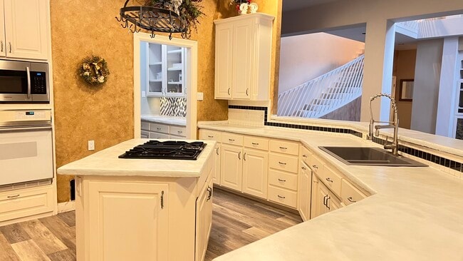 Photo - 3210 Jordan Dr