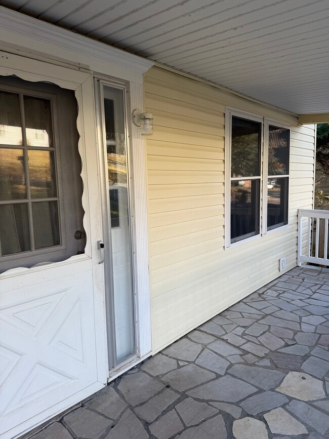 Photo - 10074 Central Dr