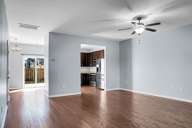 Photo - 9155 Parlor Dr