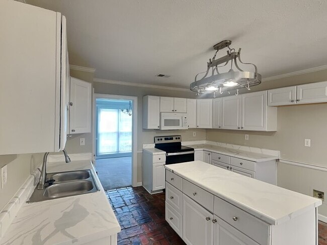 Photo - 344 Locust Grove Dr