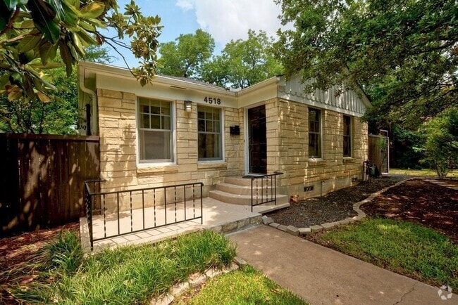 Building Photo - 4518 Red River St Rental