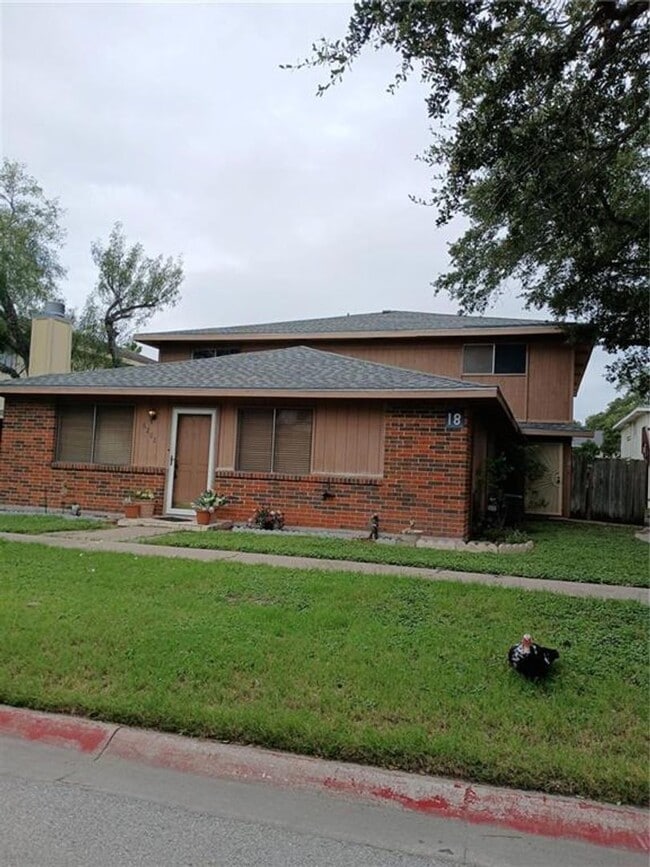 Building Photo - 6208 Hidden Cove