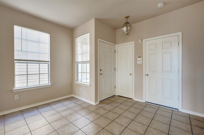Photo - 16535 Cairngrove Ln