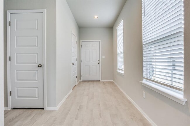 Photo - 146 White Dunes Dr