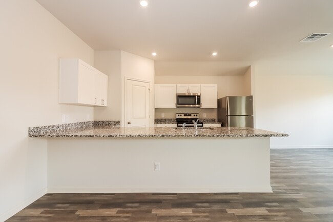 Photo - 5516 Fox Blf Dr