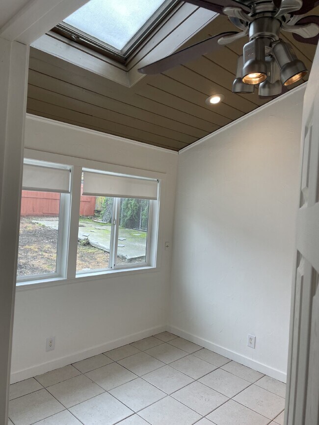 Photo - Adorable 2 bed/1 bath home in quiet neighb...