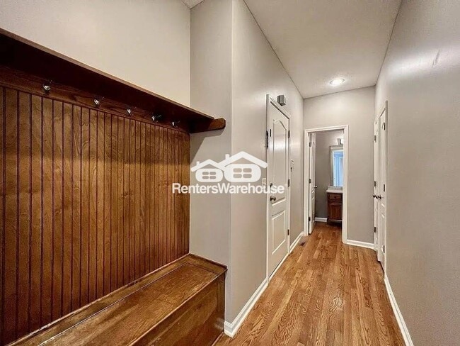 Photo - 15861 Linden St