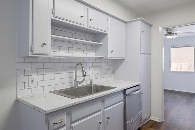 Photo - 3401 Willowrun Cove