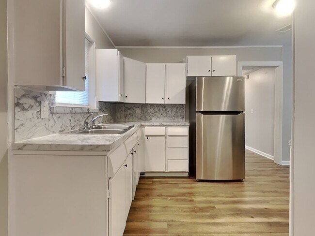 Photo - 8207 Patou Dr S