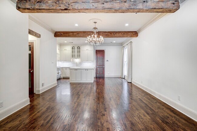 Photo - 5124 Chevy Chase Dr