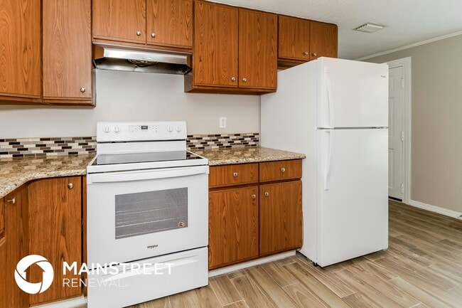 Photo - 243 Acorn Dr