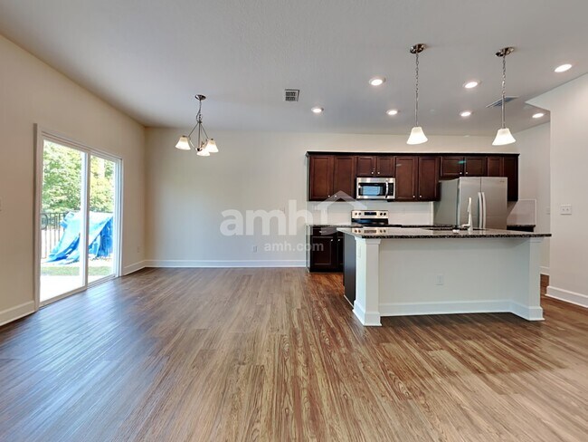 Photo - 10322 Riverwalk Ct