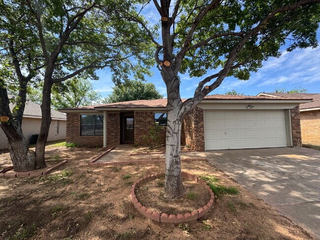 Stunning 3-Bedroom Haven with Cozy Firepla... - Stunning 3-Bedroom Haven with Cozy Firepla... Apartment