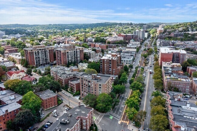 Building Photo - 60 Longwood Ave Unit 902 Rental