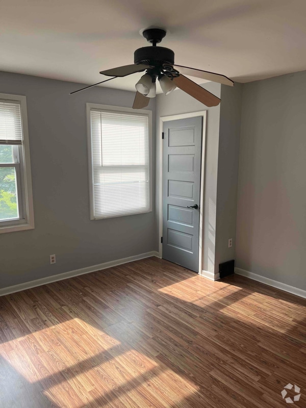 Building Photo - 315 Meade St Rental