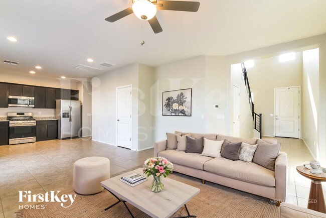 Photo - 2875 N Fair Oaks Ave