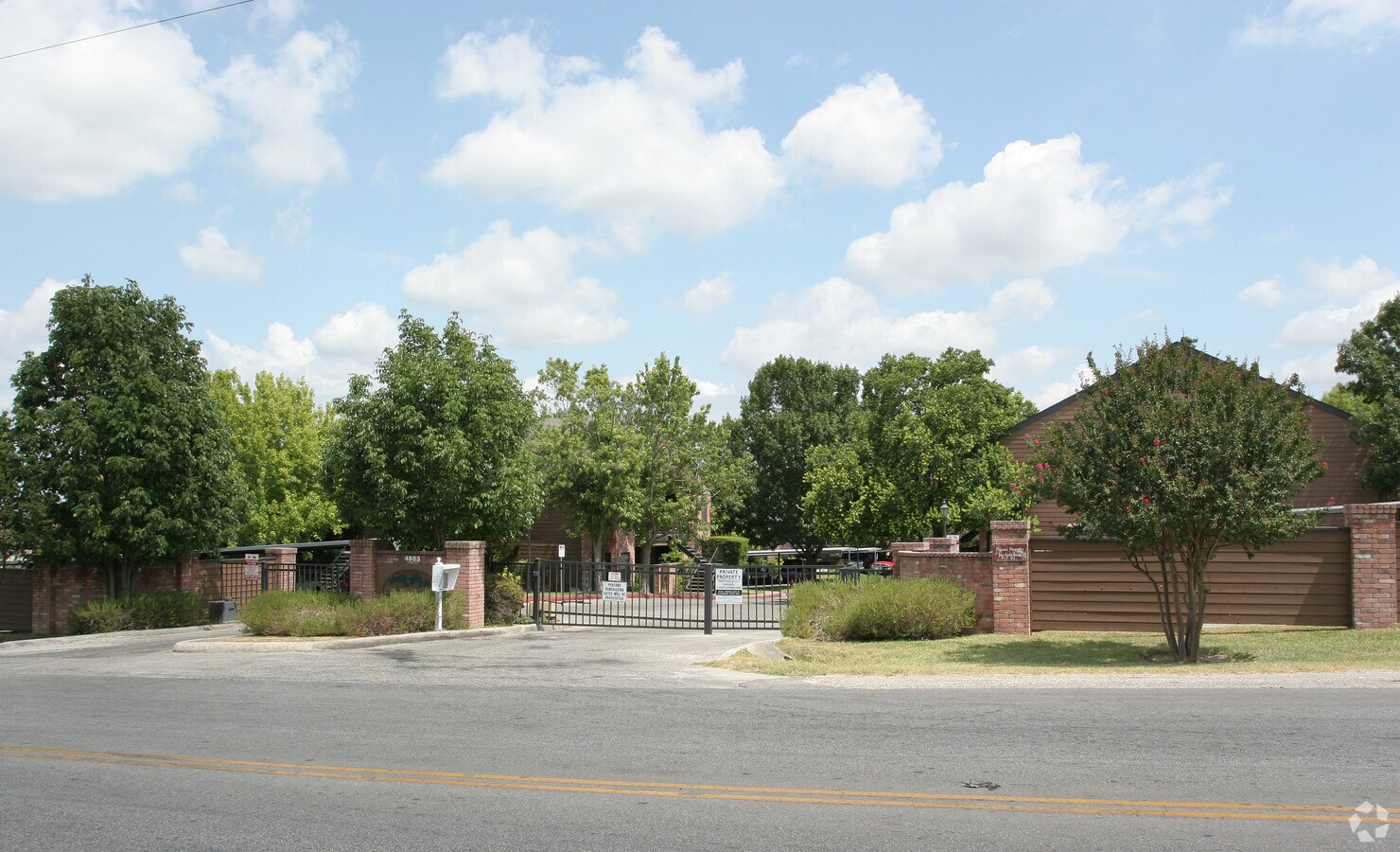 Photo - Woodside Condominiums