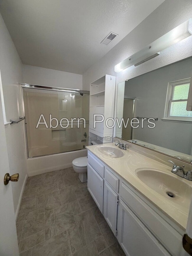 Photo - 4819 Hillbrook Ct