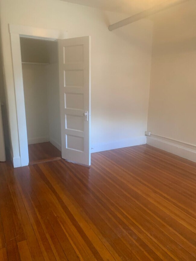 227 Chestnut Hill Ave