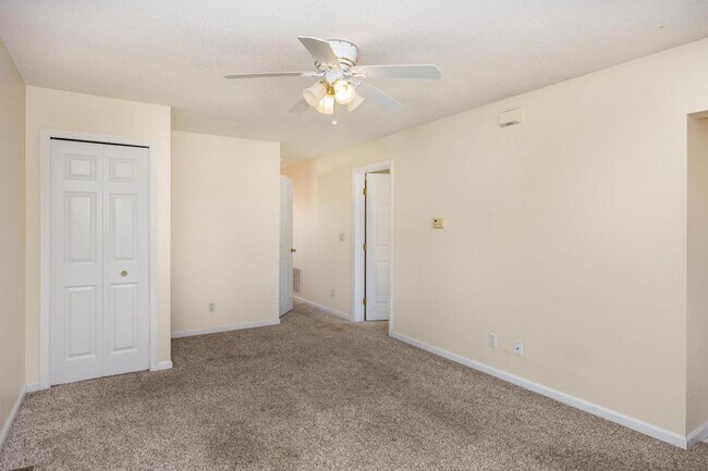 Photo - 34 Johns Dr