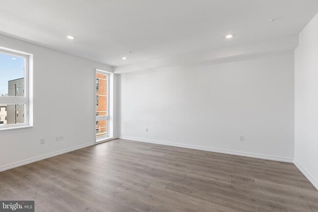 Building Photo - 1229 N Front St Unit 4B Rental