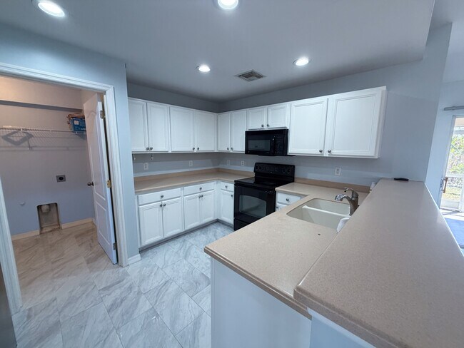 Photo - 526 NW 1st Ln