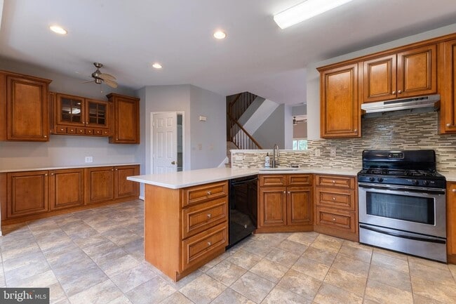 Photo - 20283 Glenrobin Terrace