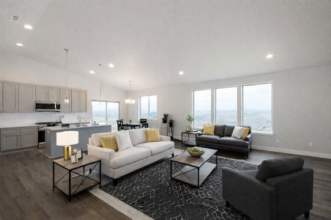 Photo - Elevate your VIEW from the comfort of your home!