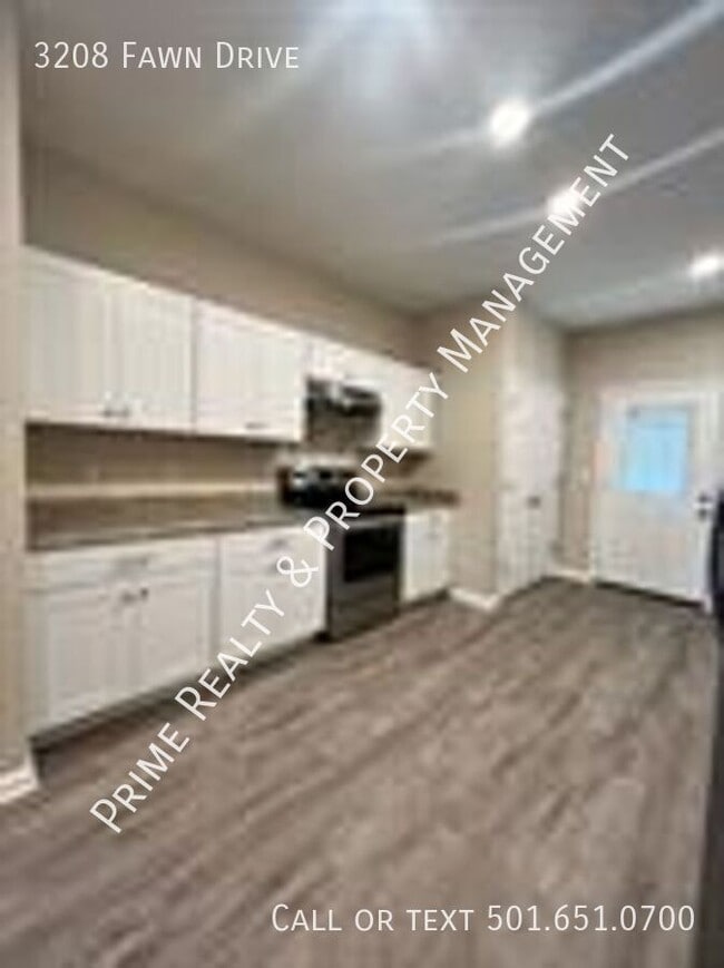 Photo - 3208 Fawn Dr