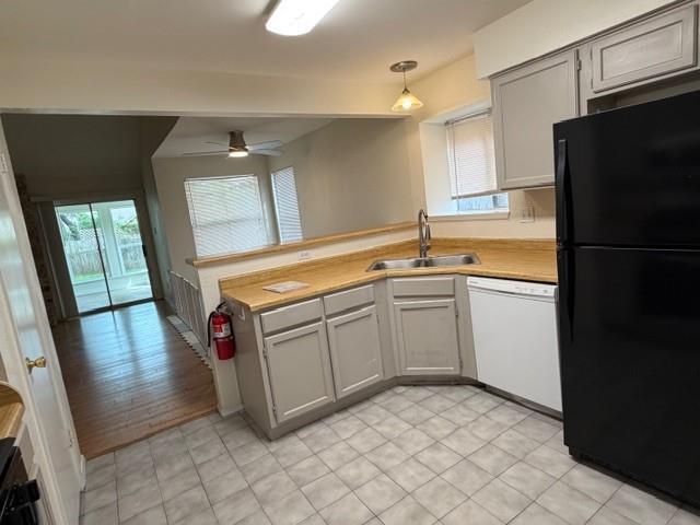Photo - 12414 Coronet St