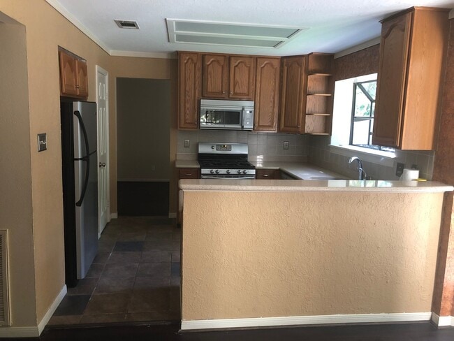 Building Photo - 43 N Pathfinders Cir Rental
