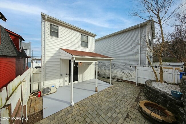 Photo - 67 S Bay Ave