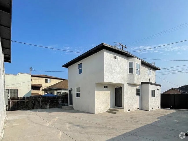 Building Photo - Modern 3BD/2BA in Arts District! Pet Frien... Unit 2428 1/2 Houston Street Rental