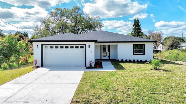 Building Photo - 769 Memorial Dr