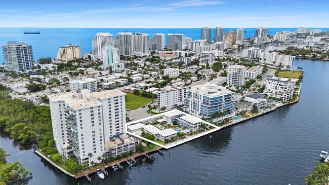 741 Bayshore Dr Unidad 16N