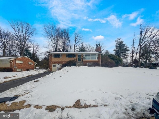 Building Photo - 3915 Terrace Dr