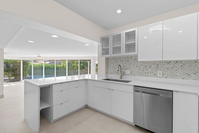 Photo - 391 SE 7th Ave