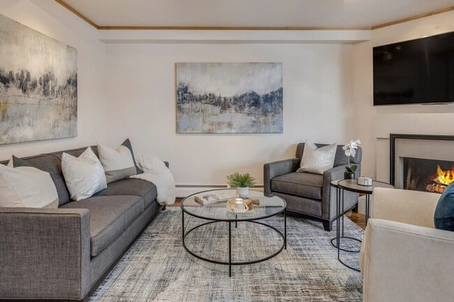 Photo - 600 E Main St Unidad ID1021488P