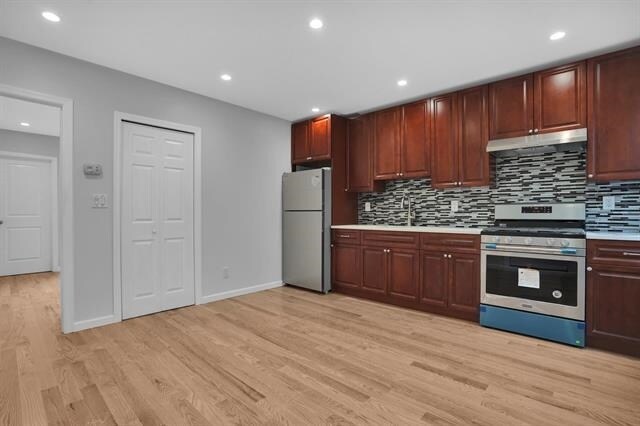 Photo - 395 1st St