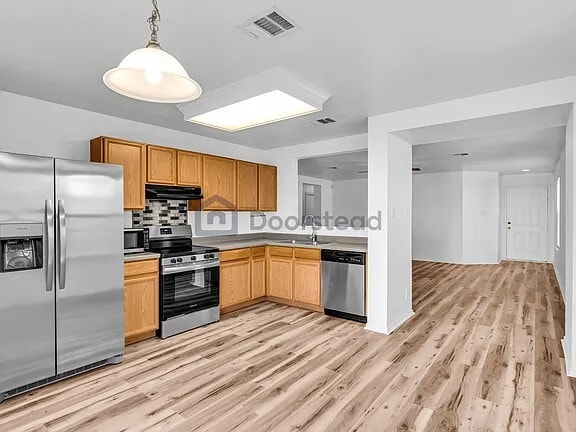 Kitchen - 224 Capistrano Dr