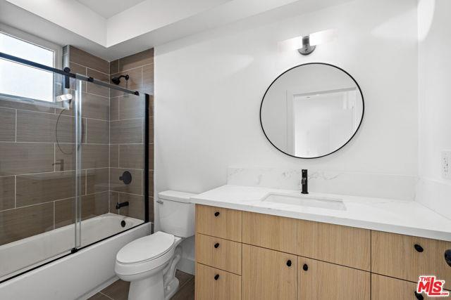 Building Photo - 10746 Hortense St Rental