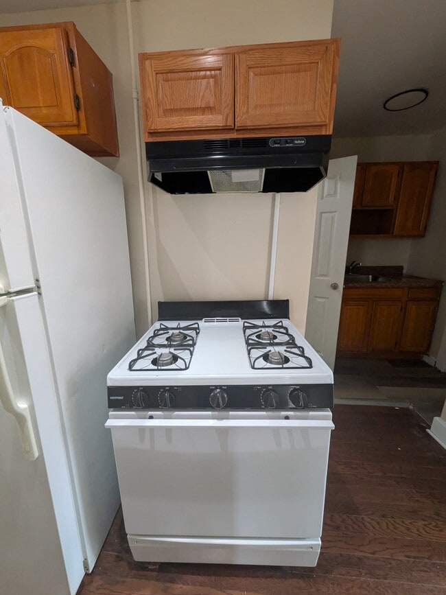 60 Wilkinson Ave Unidad 1L
