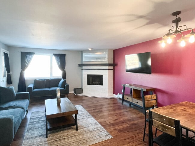 Photo - 201 Barrow St