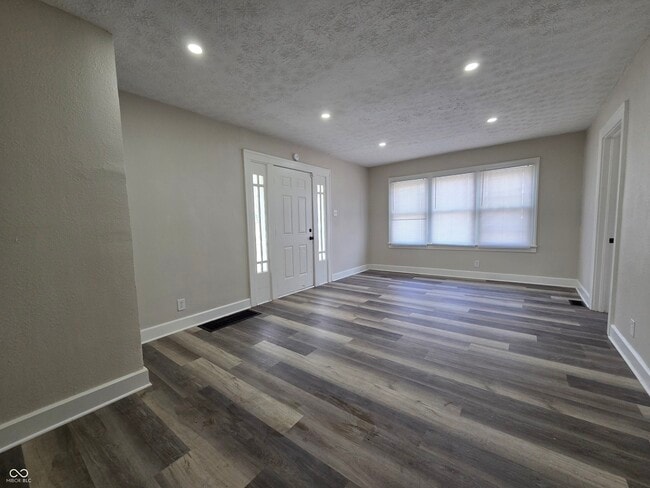 Photo - 2002 Arrow Ave