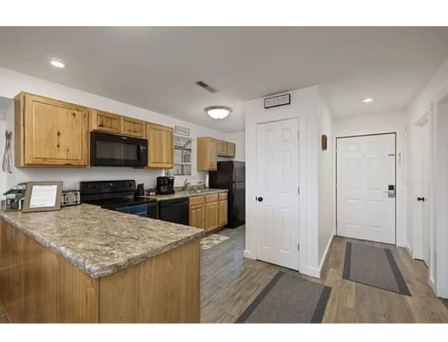 Photo - 38 Lantern Bay Ln Unit 4