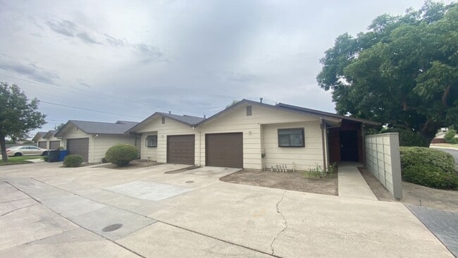 Building Photo - Turlock! Unit 130 Rental